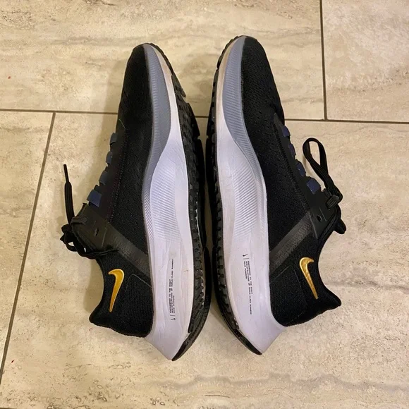 Nike Air Zoom Pegasus 38 'Black Metallic Gold Coin' CW7358-004 Women’s Size 9 - Picture 9 of 16